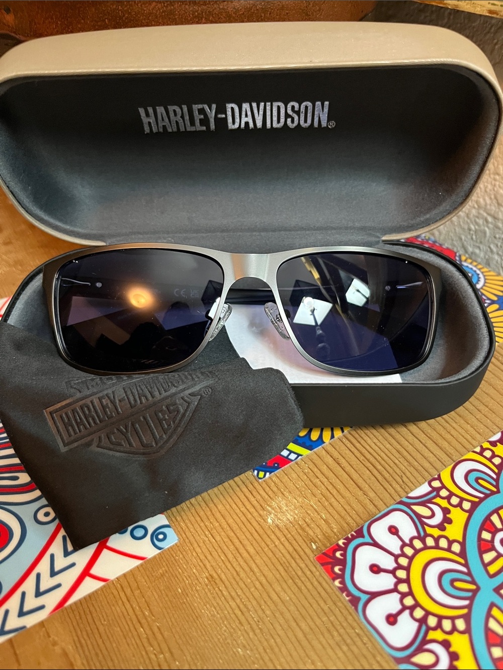 NWT Harley-Davidson Silver Frame Sunglasses with Blue Lenses